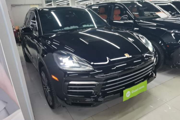 Used Porsche Cayenne 2022 3.0T US Spec Front Right 45 Deg