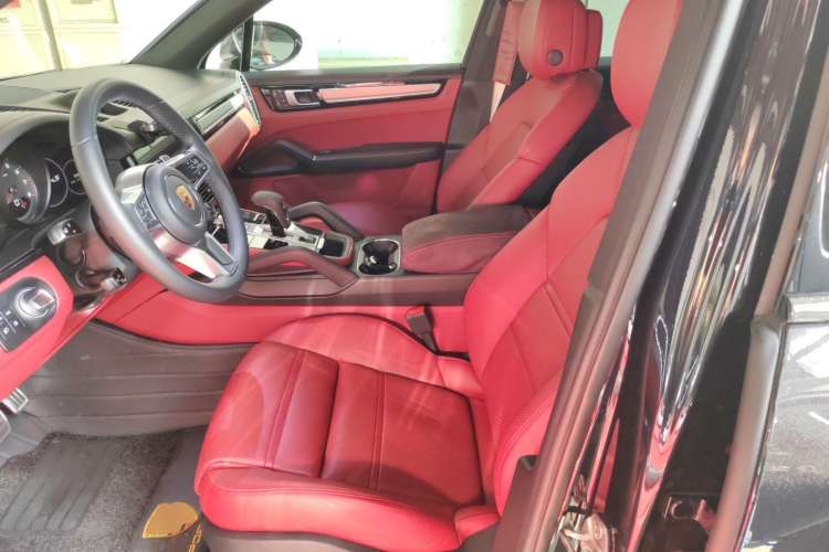 Used Porsche Cayenne 2022 Cayenne S 2.9T Platinum Edition Left Front Seat