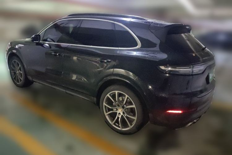 Used Porsche Cayenne 2022 Cayenne Coupé 3.0T Platinum Edition Rear Left 45 Deg