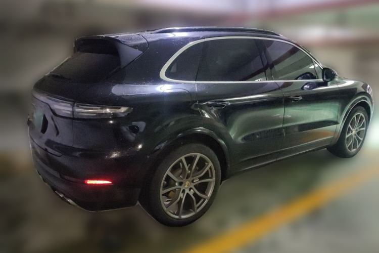 Used Porsche Cayenne 2022 Cayenne Coupé 3.0T Platinum Edition Rear Right 45 Deg