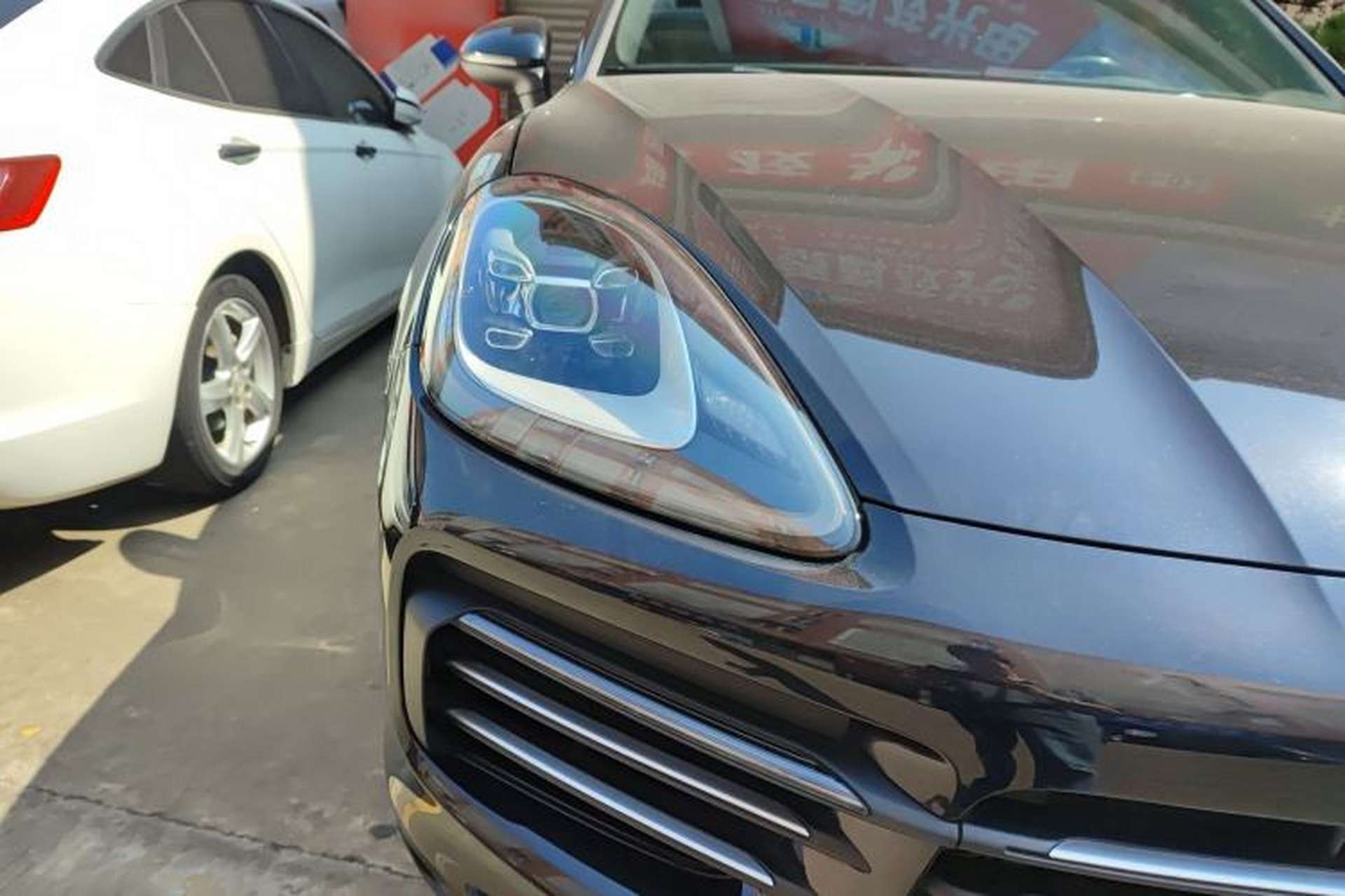 Used Porsche Cayenne 2022 Cayenne 3.0T Platinum Edition Right Front Headlight