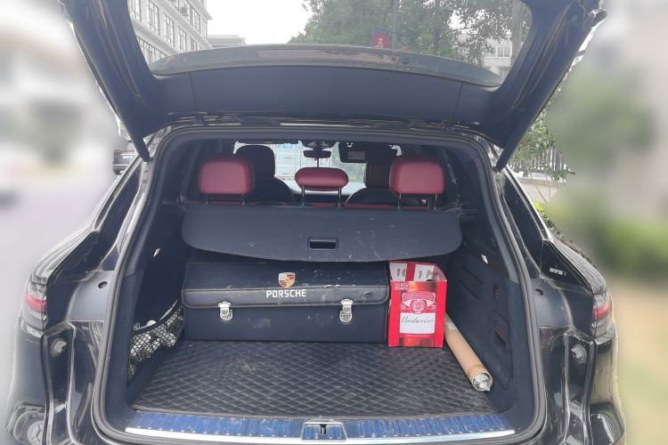 Used Porsche Cayenne 2022 Cayenne 3.0T Platinum Edition Trunk