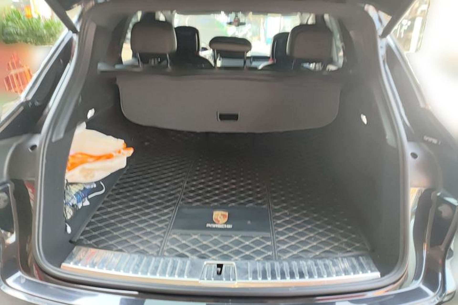 Used Porsche Cayenne 2022 Cayenne 3.0T Platinum Edition Trunk
