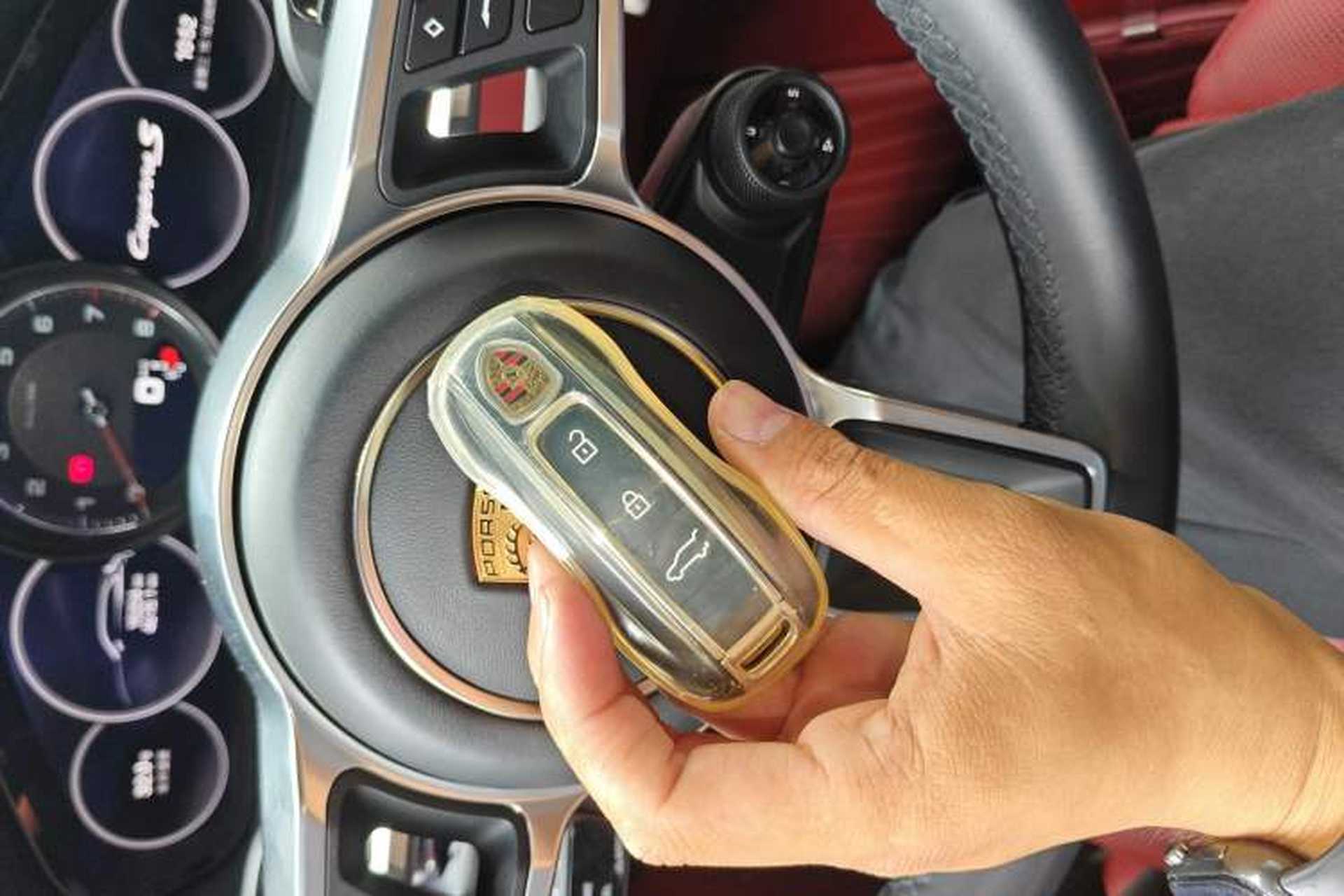 Used Porsche Cayenne 2022 Cayenne S 2.9T Platinum Edition Vehicle Key