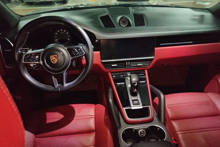 Used Porsche Cayenne 2022 Cayenne 3.0T Platinum Edition Center Console