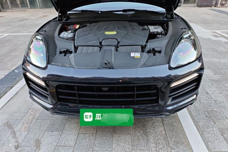 Used Porsche Cayenne 2022 Cayenne S 2.9T Platinum Edition Engine Bay