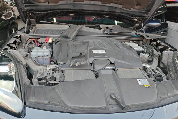 Used Porsche Cayenne 2022 Cayenne 3.0T Platinum Edition Engine Bay
