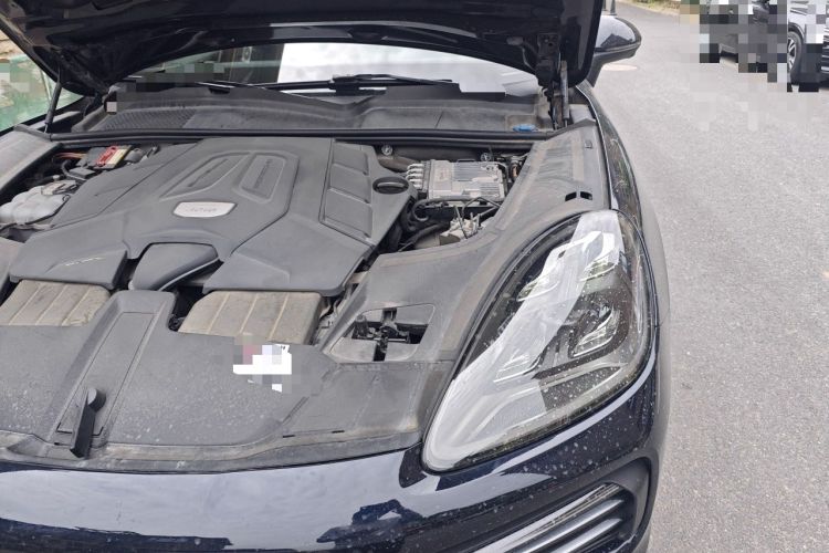 Used Porsche Cayenne 2022 Cayenne 3.0T Platinum Edition Engine Bay Left