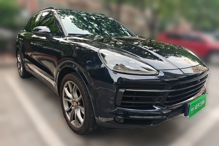 Used Porsche Cayenne  Front Right 45 Deg