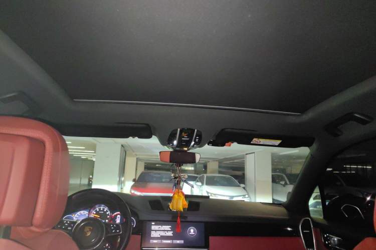 Used Porsche Cayenne 2022 Cayenne S 2.9T Platinum Edition Headliner