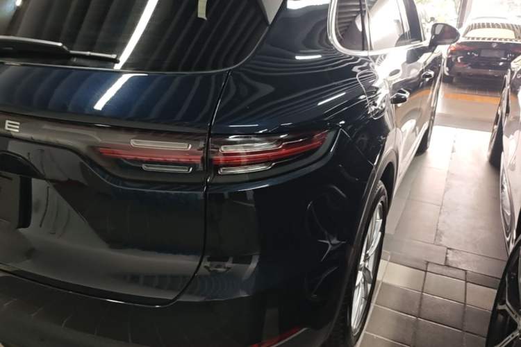 Used Porsche Cayenne 2022 Cayenne 3.0T Platinum Edition Right Rear Taillight