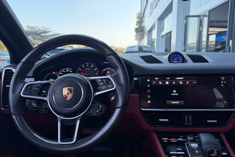 Used Porsche Cayenne 2022 Cayenne 3.0T Platinum Edition Steering Wheel