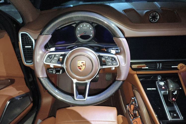 Used Porsche Cayenne 2022 Cayenne 3.0T Platinum Edition Steering Wheel