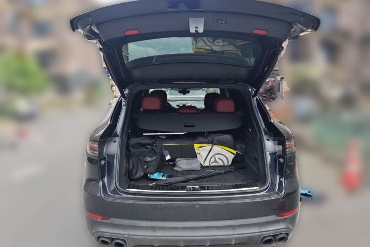 Used Porsche Cayenne 2022 Cayenne 3.0T Platinum Edition Trunk