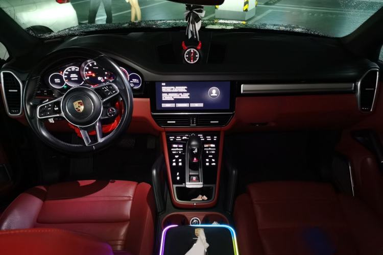 Used Porsche Cayenne 2022 Cayenne 3.0T Platinum Edition Interior 2