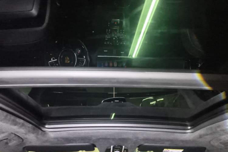 Used Porsche Cayenne 2022 Cayenne 3.0T Platinum Edition Headliner