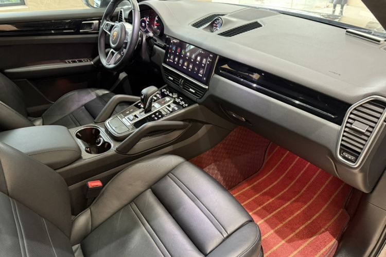 Used Porsche Cayenne 2022 Cayenne 3.0T Platinum Edition Interior 8