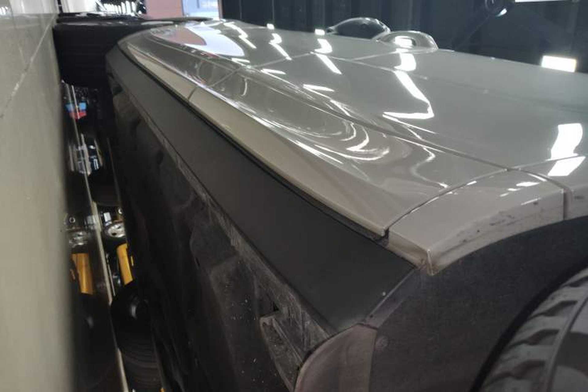 Used Porsche Cayenne 2022 Cayenne S 2.9T Platinum Edition Left Side Sill