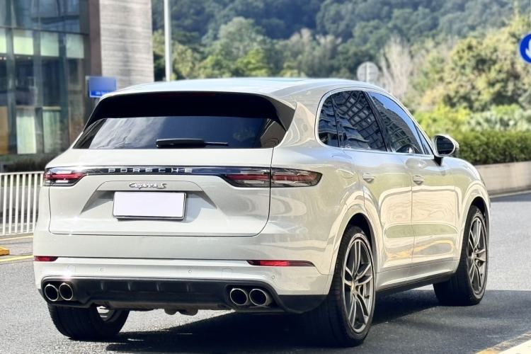 Used Porsche Cayenne 2022 Cayenne S 2.9T Platinum Edition Rear Right 45 Deg