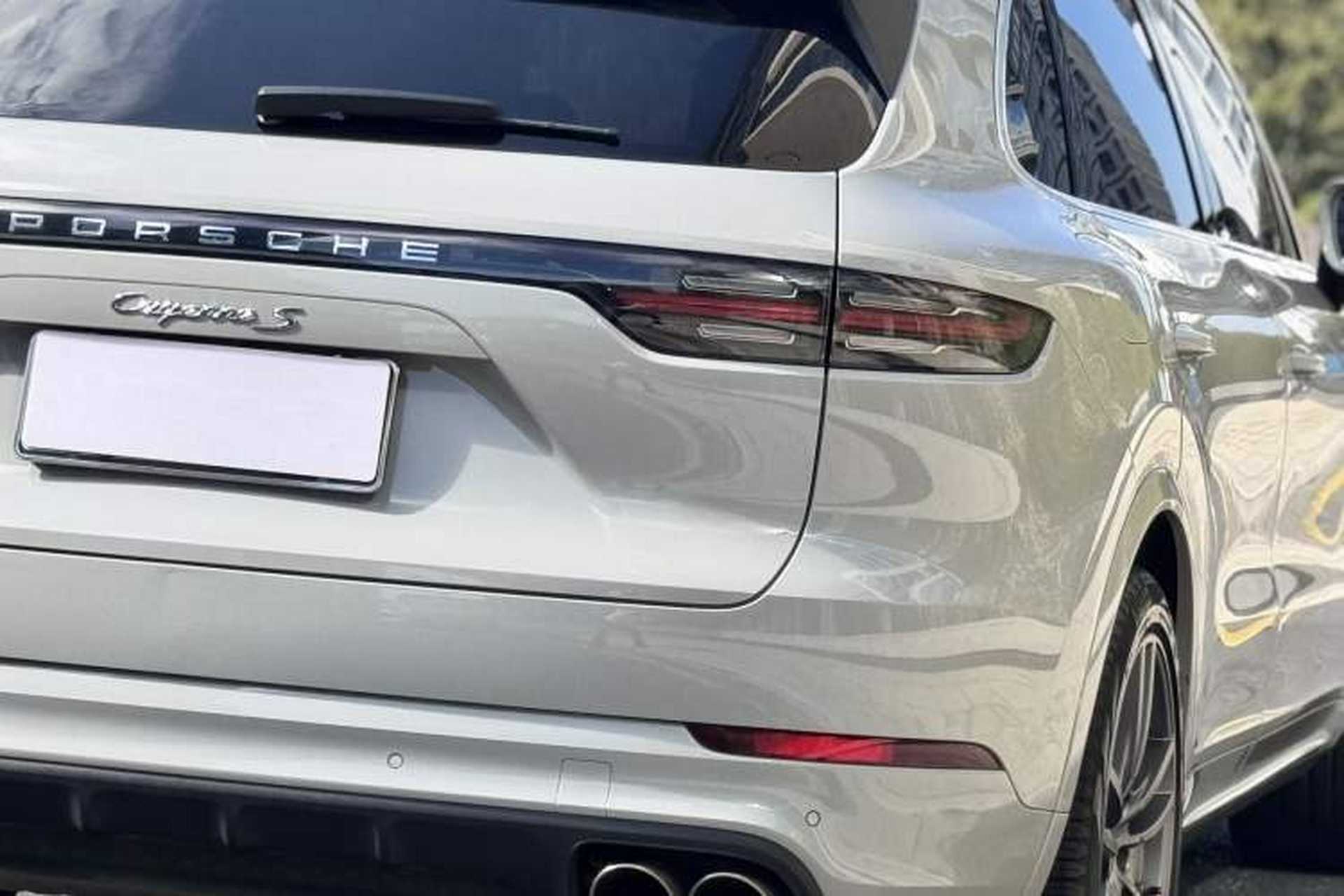 Used Porsche Cayenne 2022 Cayenne S 2.9T Platinum Edition Right Rear Taillight