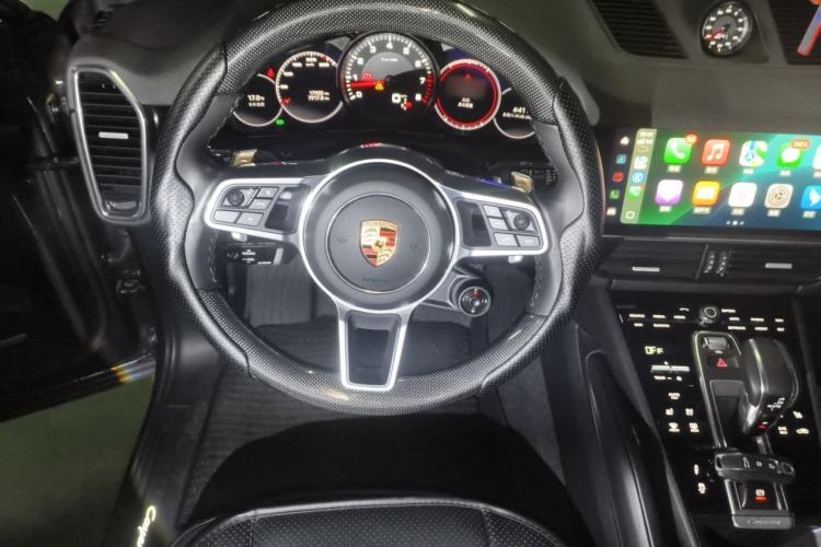 Used Porsche Cayenne 2022 Cayenne 3.0T Platinum Edition Steering Wheel