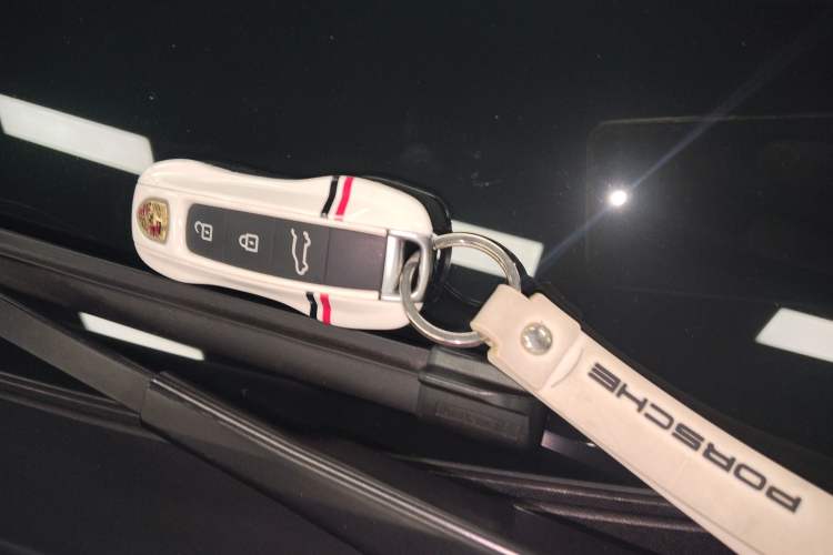 Used Porsche Cayenne 2022 Cayenne S 2.9T Platinum Edition Vehicle Key