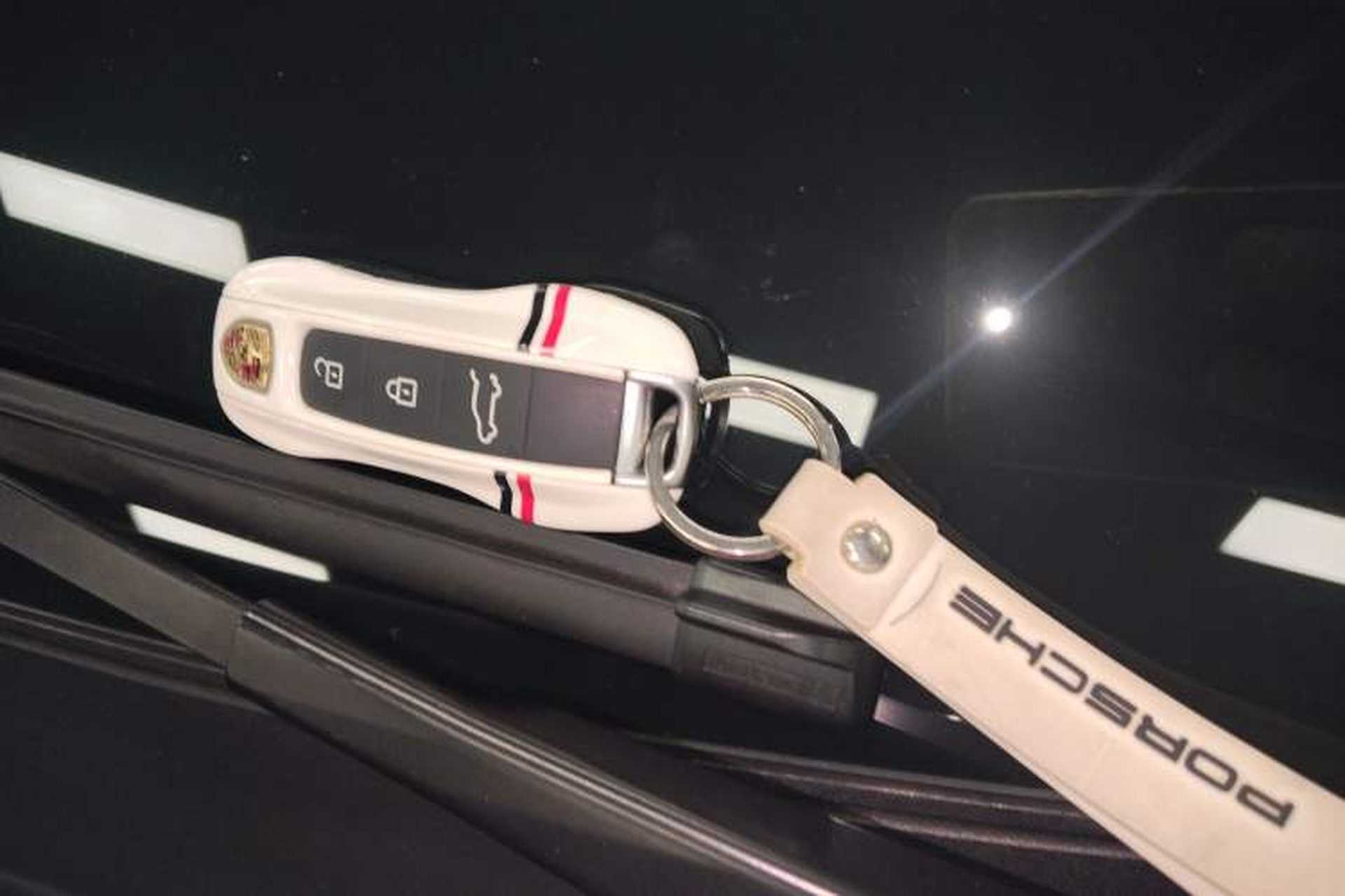 Used Porsche Cayenne 2022 Cayenne S 2.9T Platinum Edition Vehicle Key