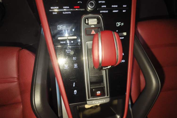 Used Porsche Cayenne 2022 Cayenne 3.0T Platinum Edition Gear Lever
