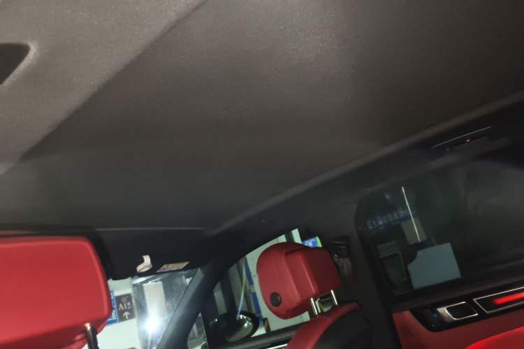 Used Porsche Cayenne 2022 Cayenne 3.0T Platinum Edition Headliner