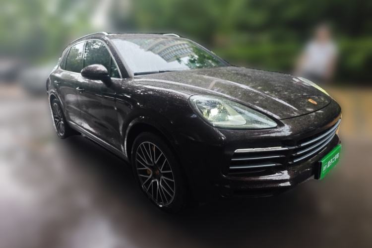 Used Porsche Cayenne 2022 Cayenne 3.0T Platinum Edition Front Right 45 Deg