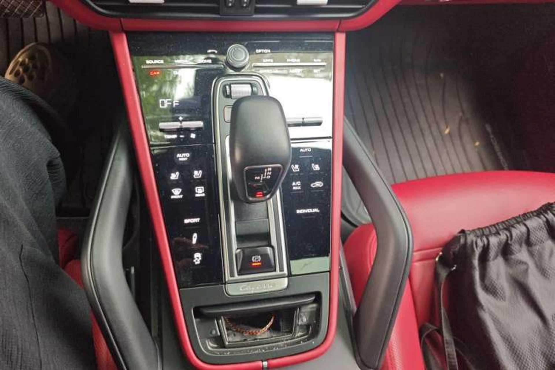 Used Porsche Cayenne 2022 Cayenne 3.0T Platinum Edition Gear Lever