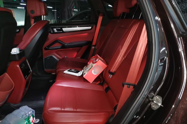 Used Porsche Cayenne 2022 Cayenne 3.0T Platinum Edition Left Rear Seat