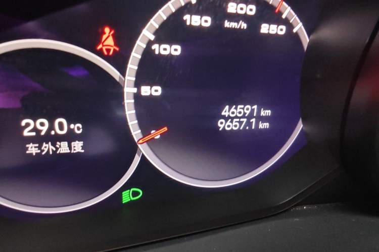 Used Porsche Cayenne 2022 Cayenne 3.0T Platinum Edition Odometer Close Up