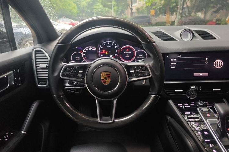 Used Porsche Cayenne 2022 Cayenne 3.0T Platinum Edition Steering Wheel