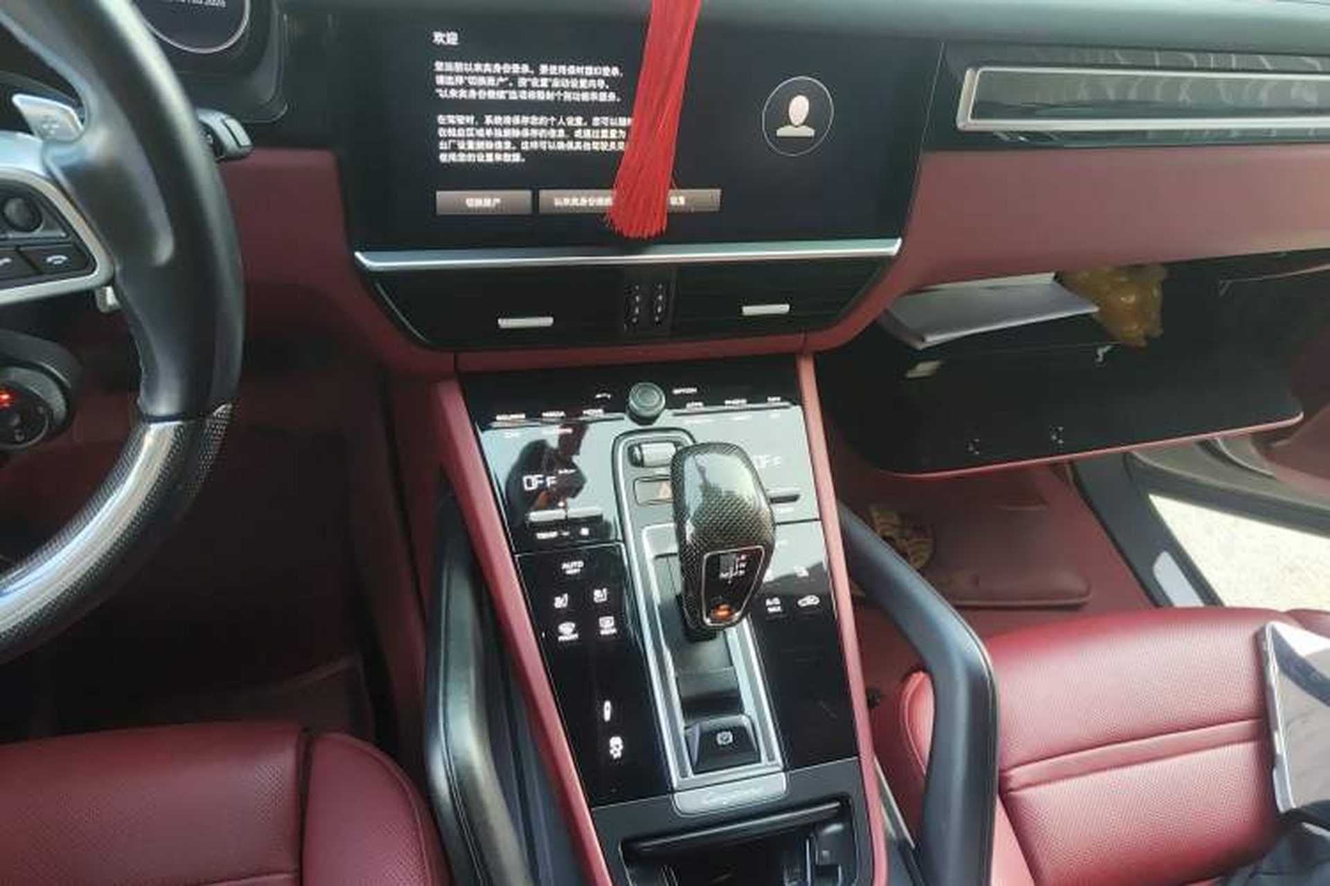 Used Porsche Cayenne 2022 Cayenne 3.0T Platinum Edition Audio And AC Panel