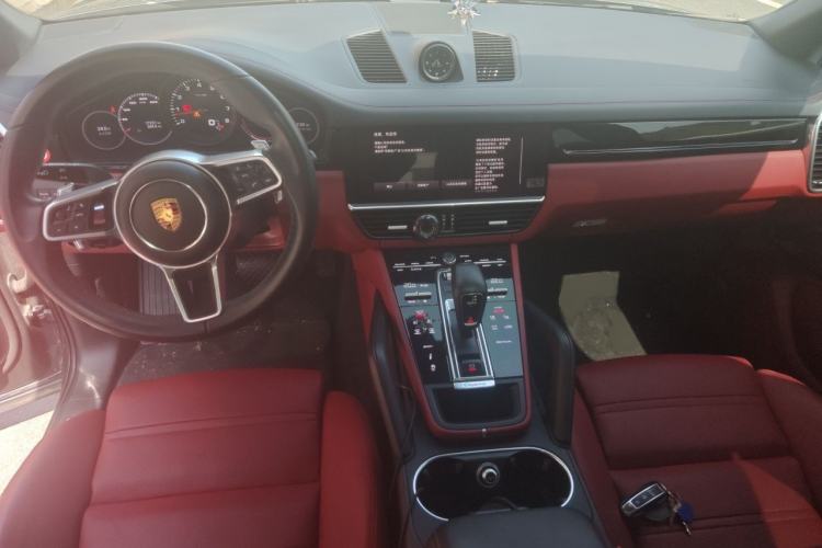 Used Porsche Cayenne 2022 Cayenne 3.0T Platinum Edition Center Console