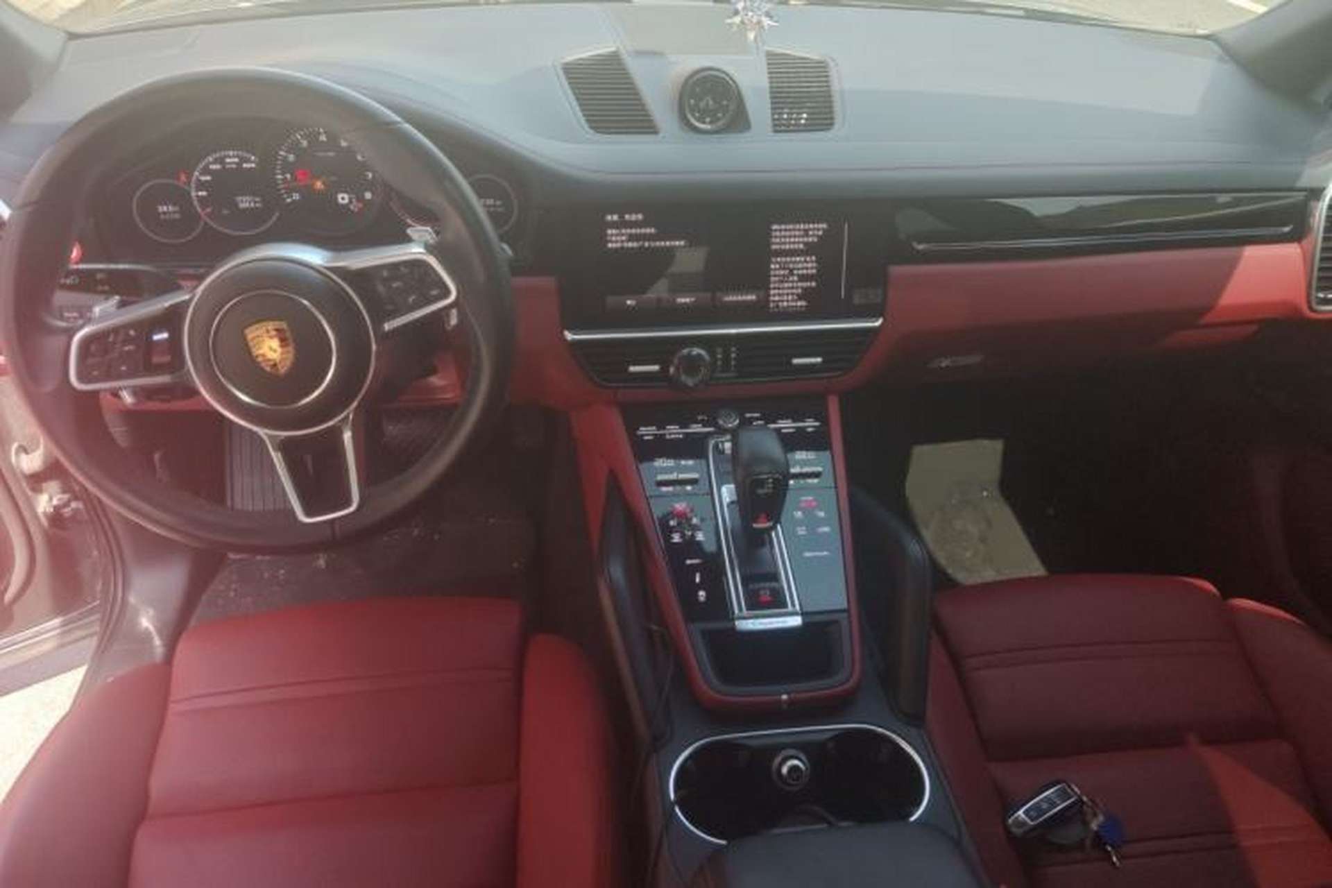 Used Porsche Cayenne 2022 Cayenne 3.0T Platinum Edition Center Console