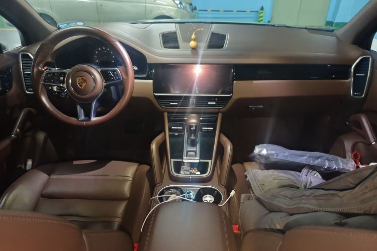 Used Porsche Cayenne 2022 Cayenne 3.0T Platinum Edition Center Console