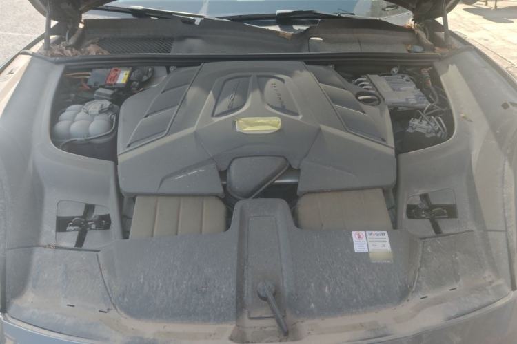 Used Porsche Cayenne 2022 Cayenne 3.0T Platinum Edition Engine Bay