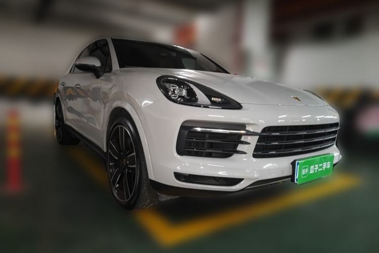 Used Porsche Cayenne 2022 Cayenne 3.0T Platinum Edition Front Right 45 Deg
