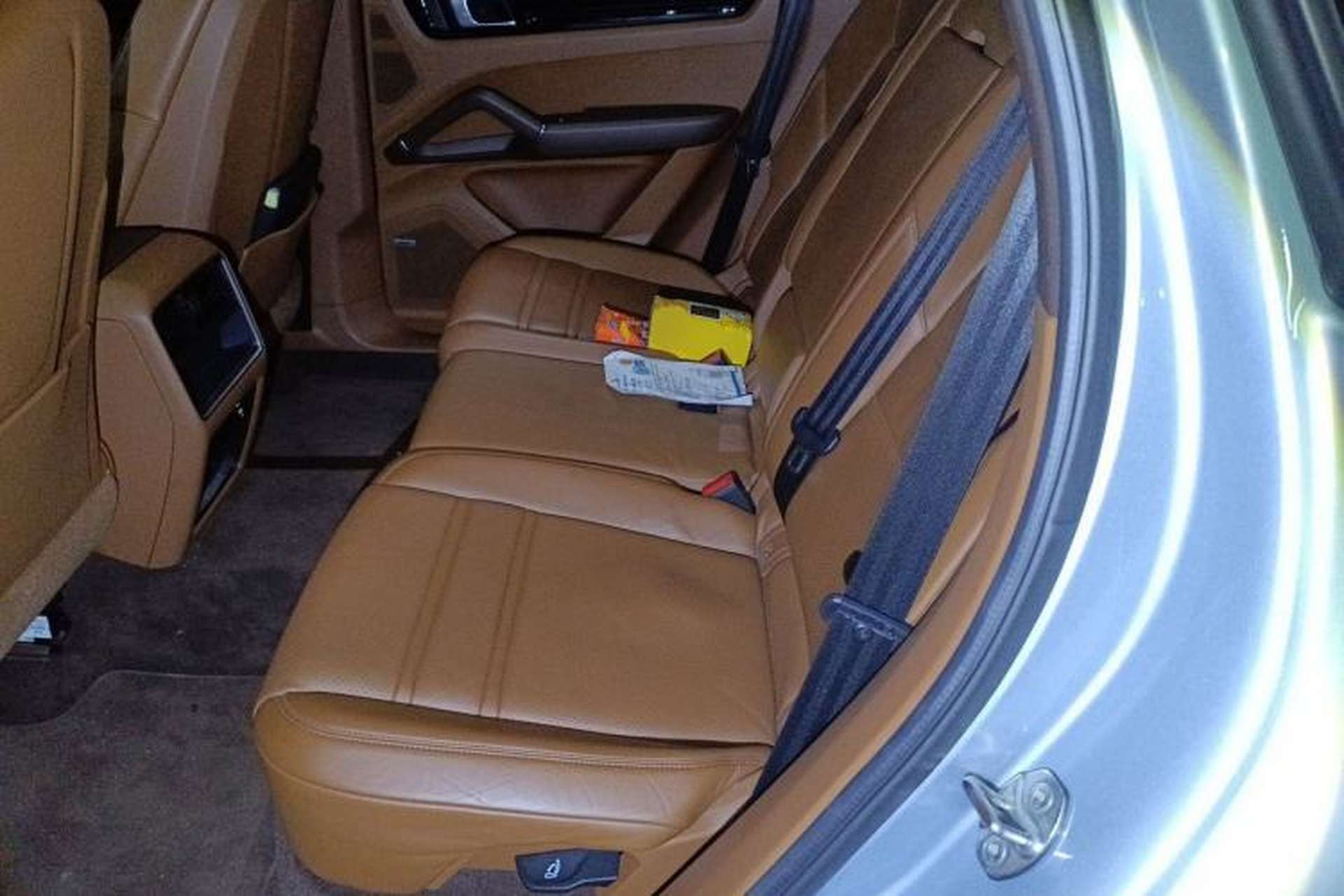 Used Porsche Cayenne 2022 Cayenne 3.0T Platinum Edition Left Rear Seat