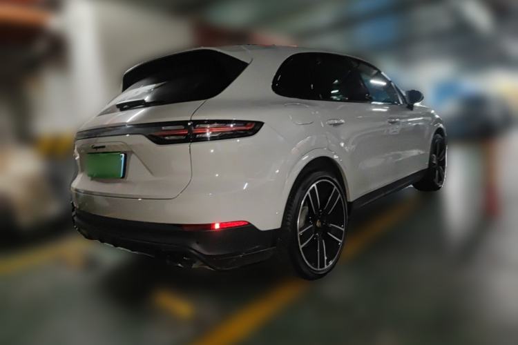 Used Porsche Cayenne 2022 Cayenne 3.0T Platinum Edition Rear Right 45 Deg