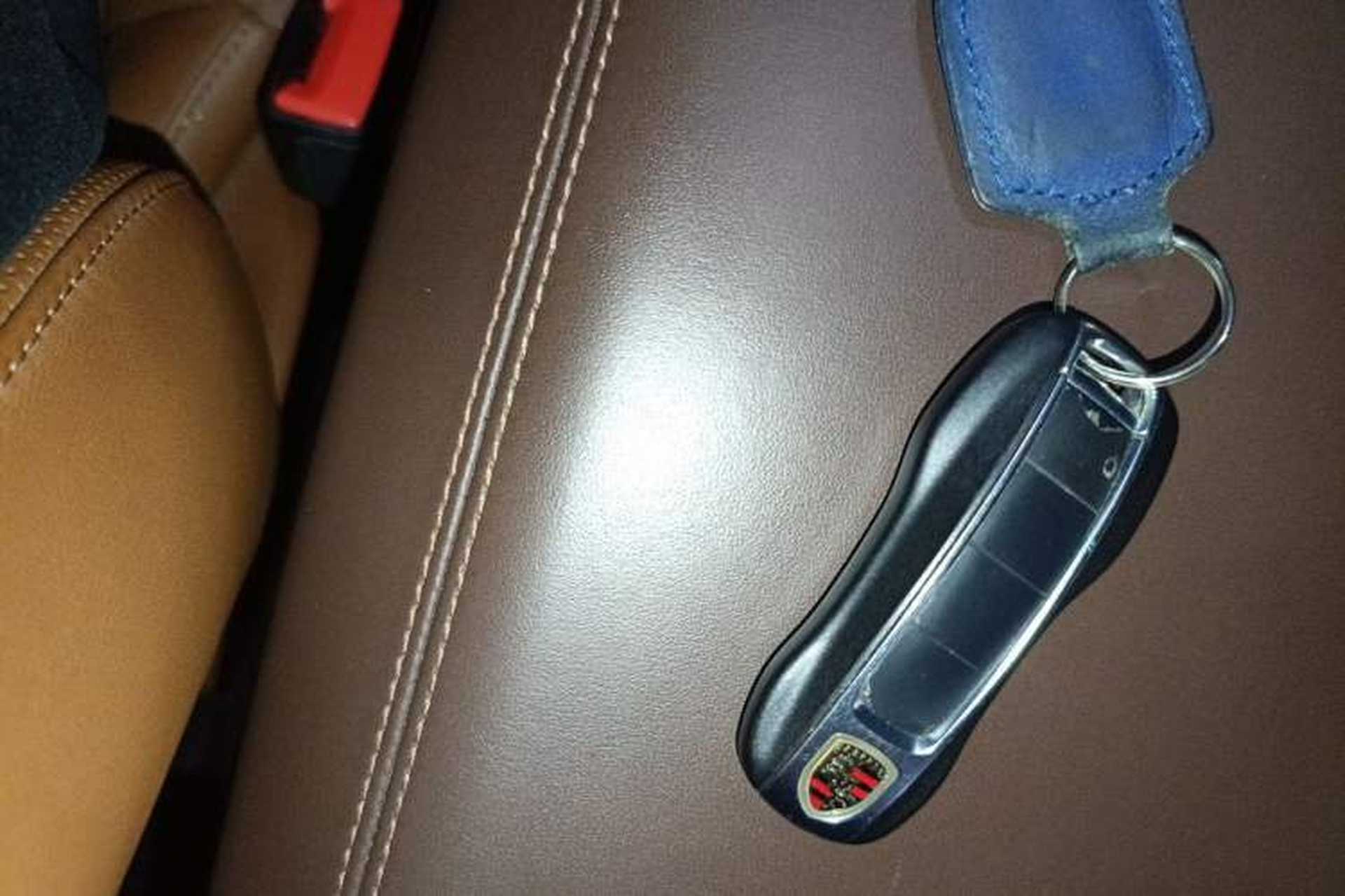 Used Porsche Cayenne 2022 Cayenne 3.0T Platinum Edition Vehicle Key