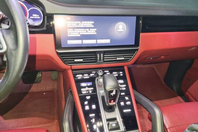 Used Porsche Cayenne 2022 Cayenne 3.0T Platinum Edition Audio And AC Panel