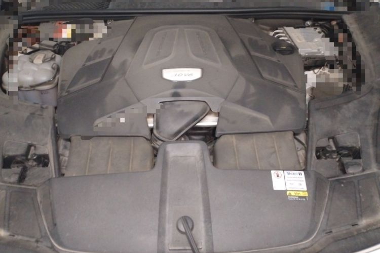 Used Porsche Cayenne 2022 Cayenne 3.0T Platinum Edition Engine Bay