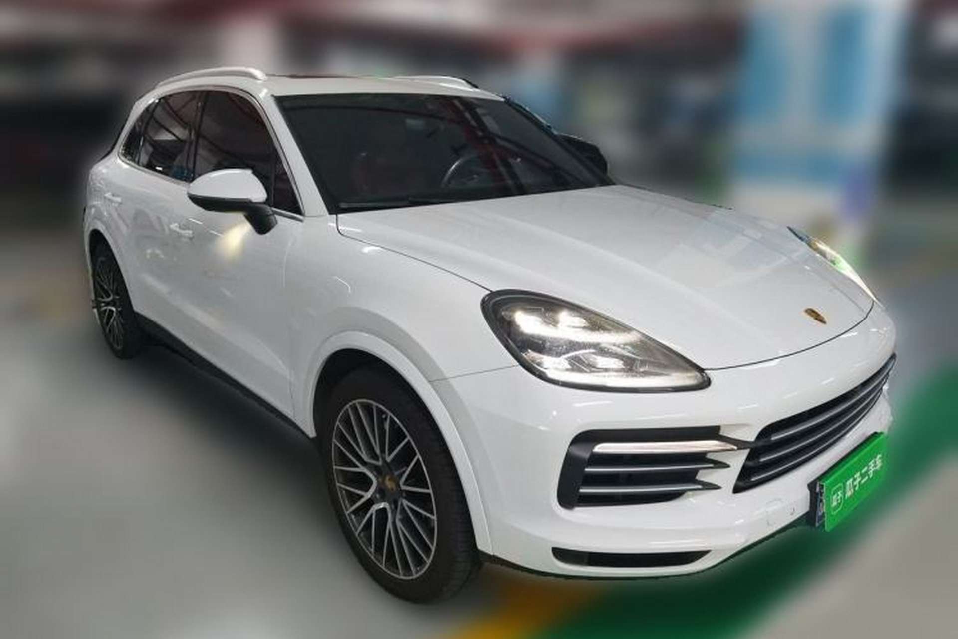 Used Porsche Cayenne 2022 Cayenne 3.0T Platinum Edition Front Right 45 Deg