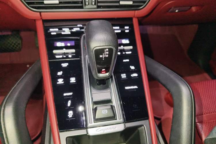 Used Porsche Cayenne 2022 Cayenne 3.0T Platinum Edition Gear Lever