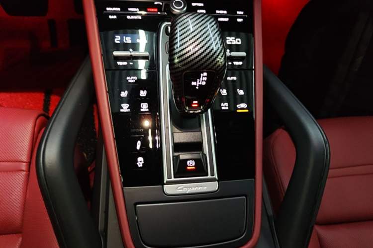 Used Porsche Cayenne 2022 Cayenne 3.0T Platinum Edition Gear Lever