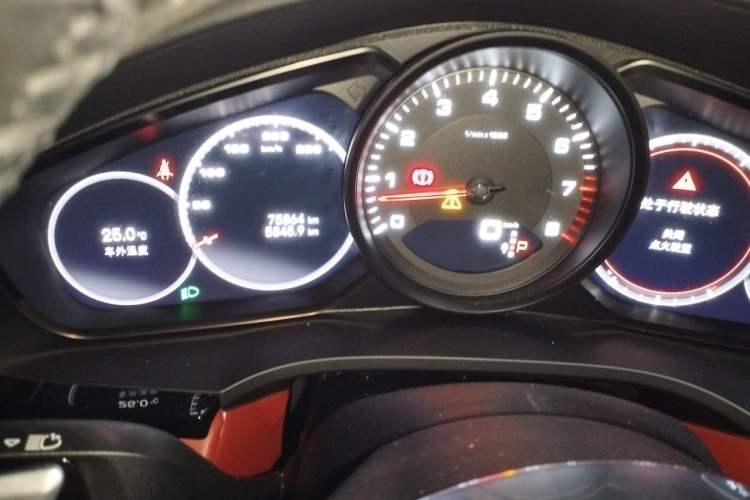 Used Porsche Cayenne 2022 Cayenne 3.0T Platinum Edition Odometer Close Up