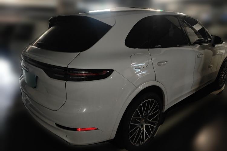 Used Porsche Cayenne 2022 Cayenne S 2.9T Platinum Edition Rear Right 45 Deg